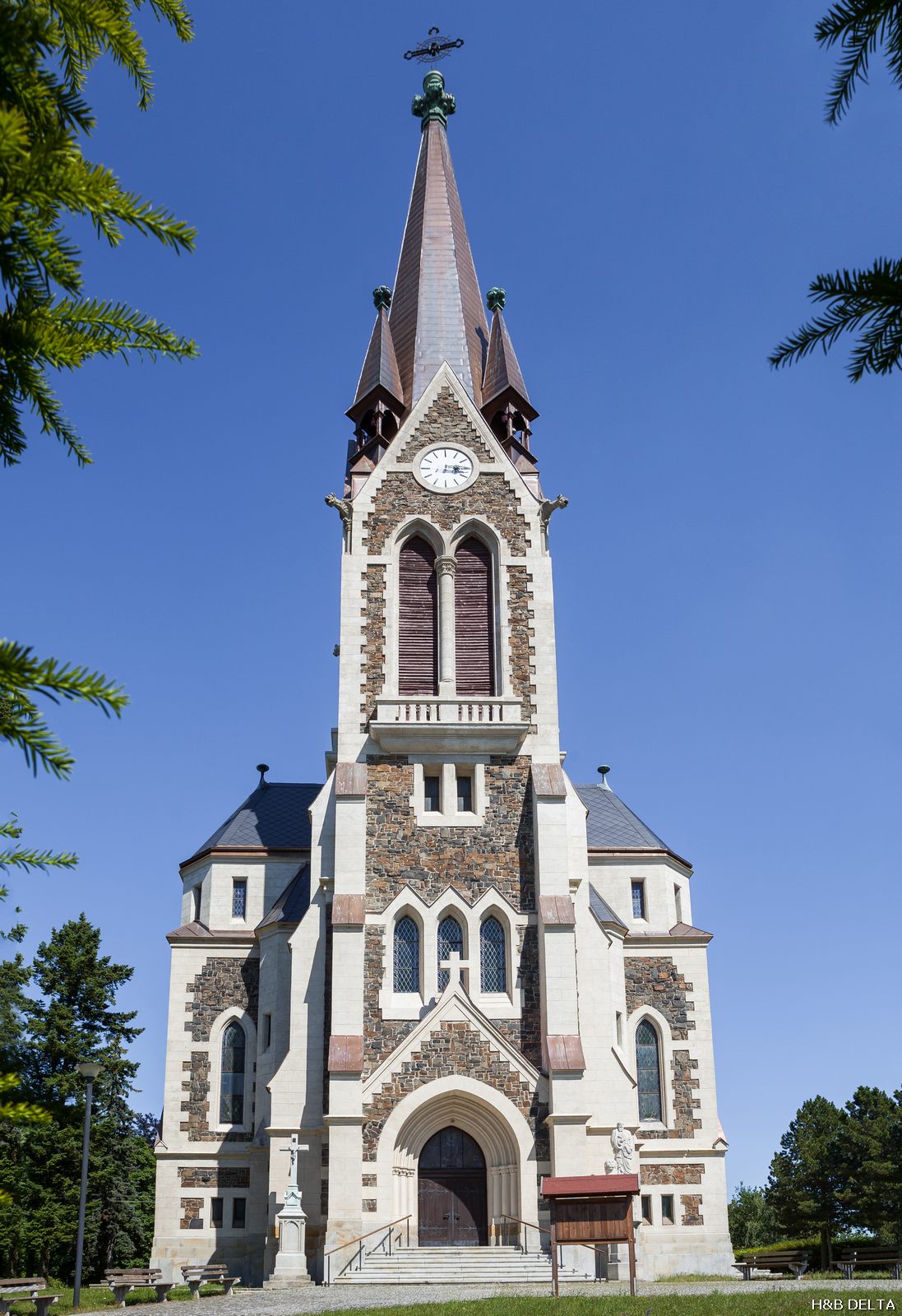 Kostel Nanebevzetí Panny Marie Vítkov